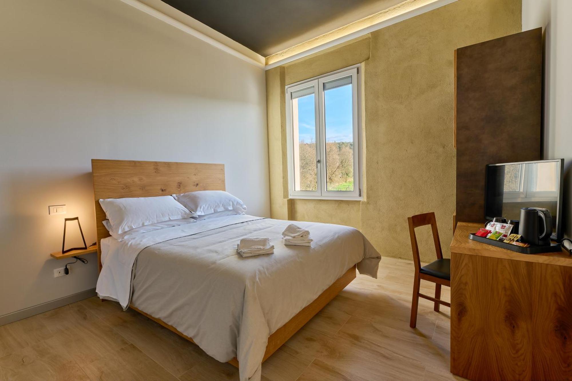 La Dama Country Rooms Monteriggioni Exterior photo